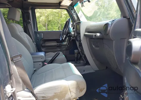 2007 Jeep Wrangler Unlimited Sahara from USA, damaged, VIN 1J4GA59117L216687